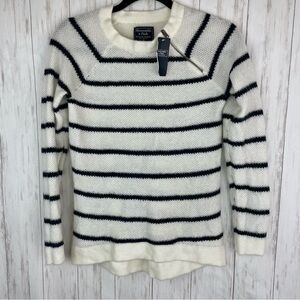 Abercrombie & Fitch NWT black and white striped fuzzy sweater XS